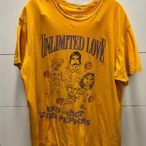 Red Hot Chilli Peppers Unlimited Love Tour Los Angeles Lakers Tshirt XL